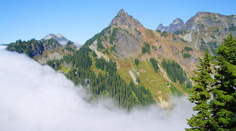 Alpine Lakes Wilderness - Pacific Crest Trail